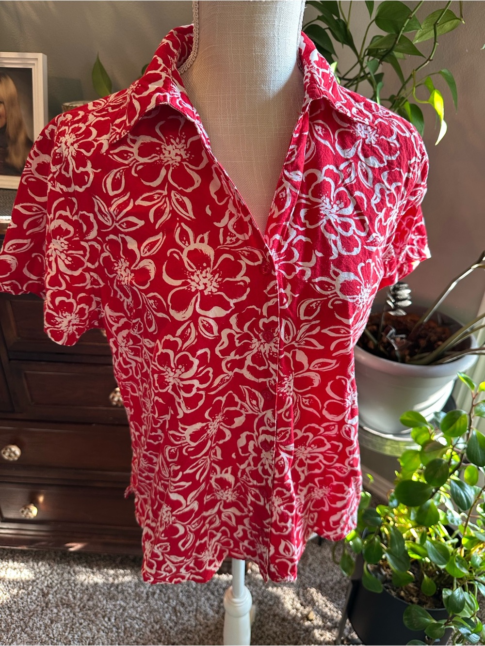 Erika Red and White Floral Button-Front Short Sleeve Blouse